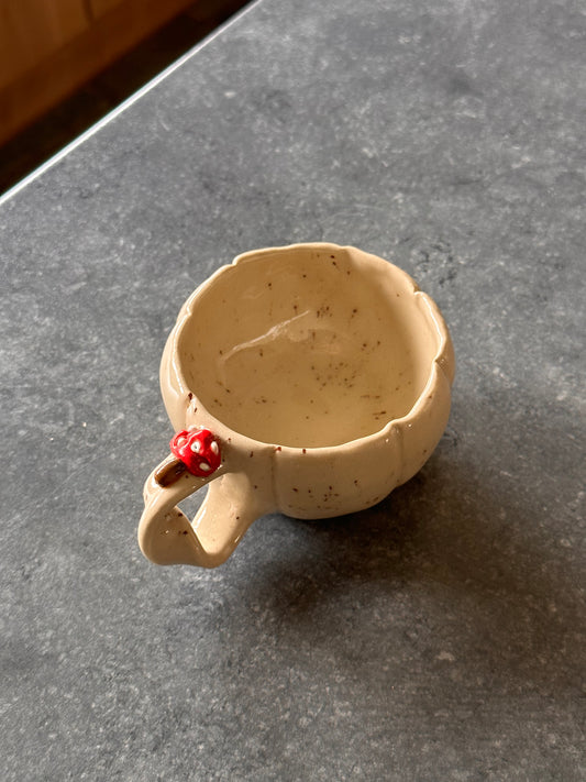Large pumpkin mug with red mushroom